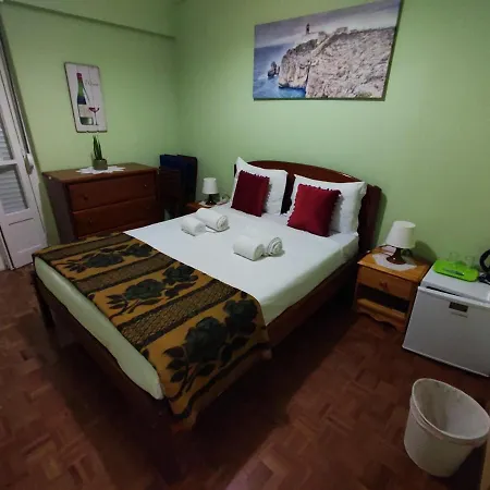 In Penha De Franca Guest house