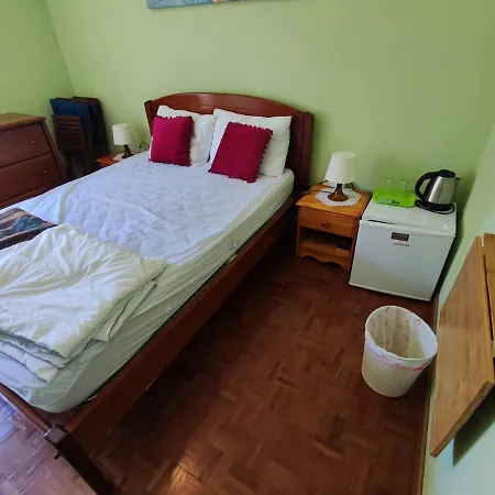 In Penha De Franca Guest house Lisbon