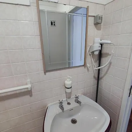 Guest house In Penha De Franca *